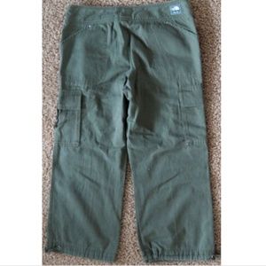 New The North Face A5 Series CARGO CAPRI Pants 12